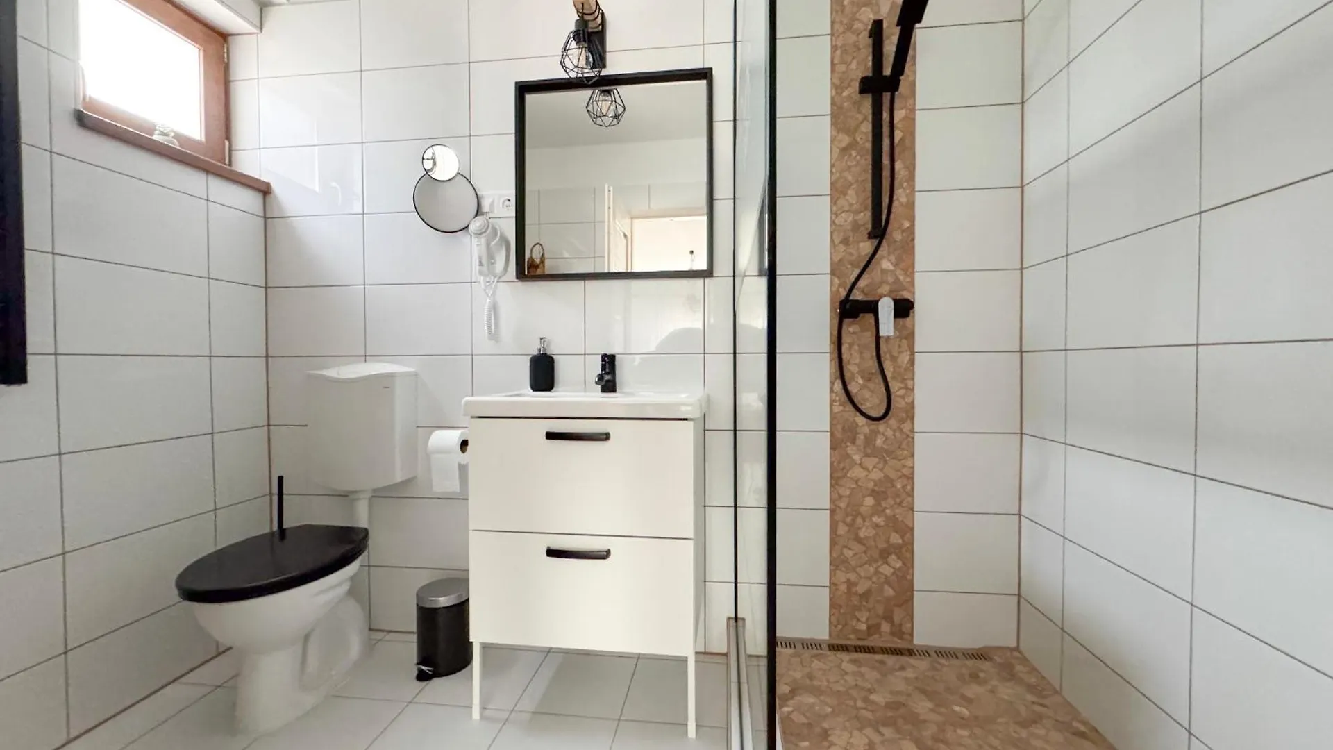 Aparthotel Vinoport Apartmanhaz Eger
