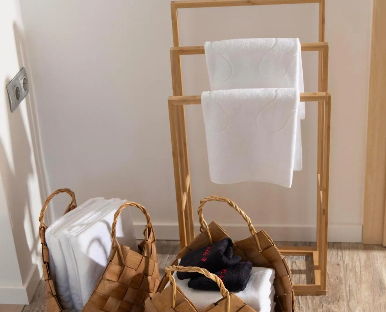 Vinoport Apartmanhaz Eger Aparthotel